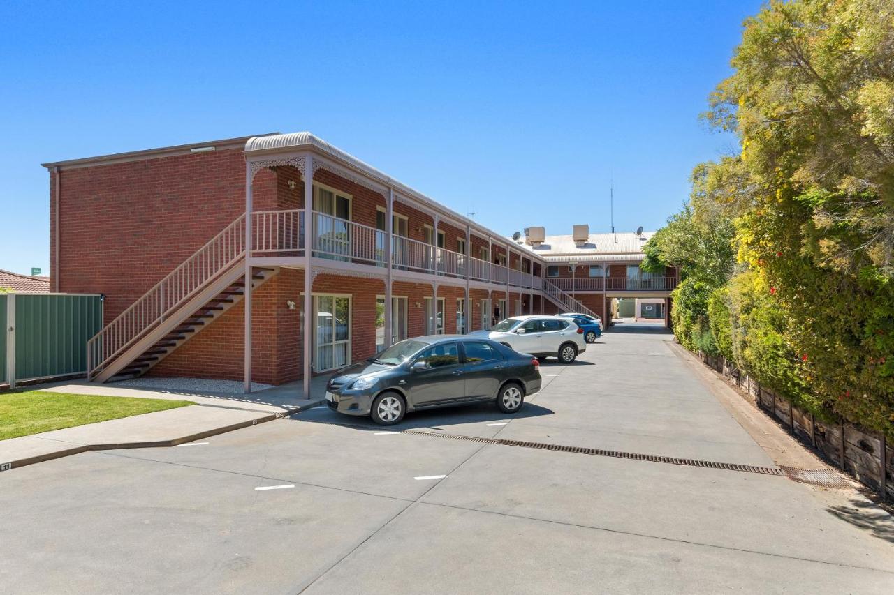 Burke And Wills Motor Inn Swan Hill Dış mekan fotoğraf