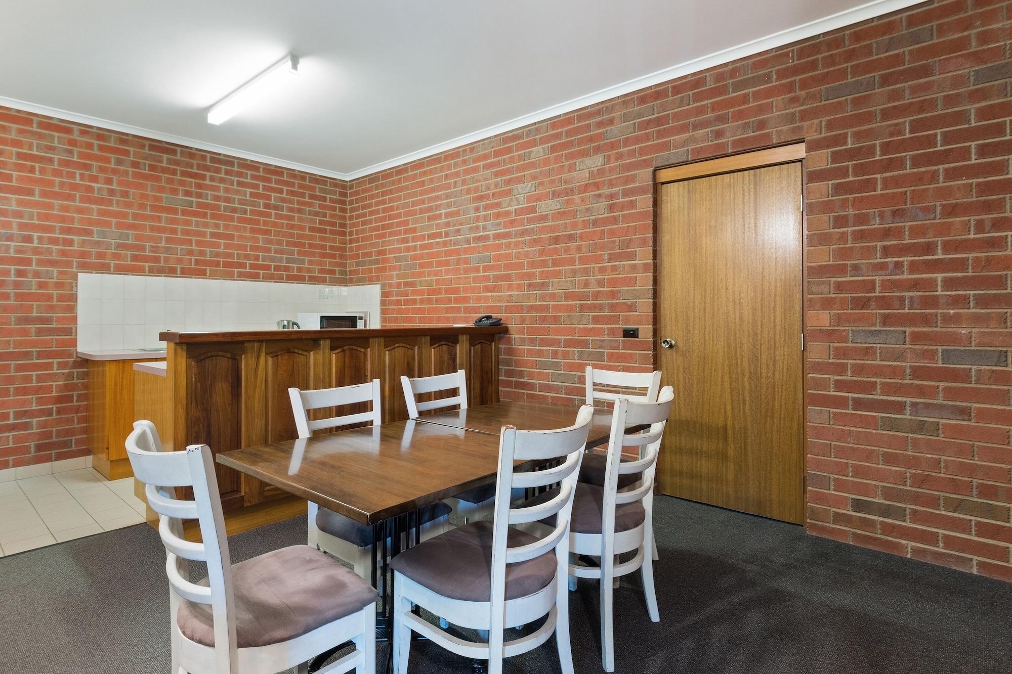 Burke And Wills Motor Inn Swan Hill Dış mekan fotoğraf